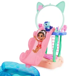 Gabby's Dollhouse Gabby's Dukkehus><noscript><img width=