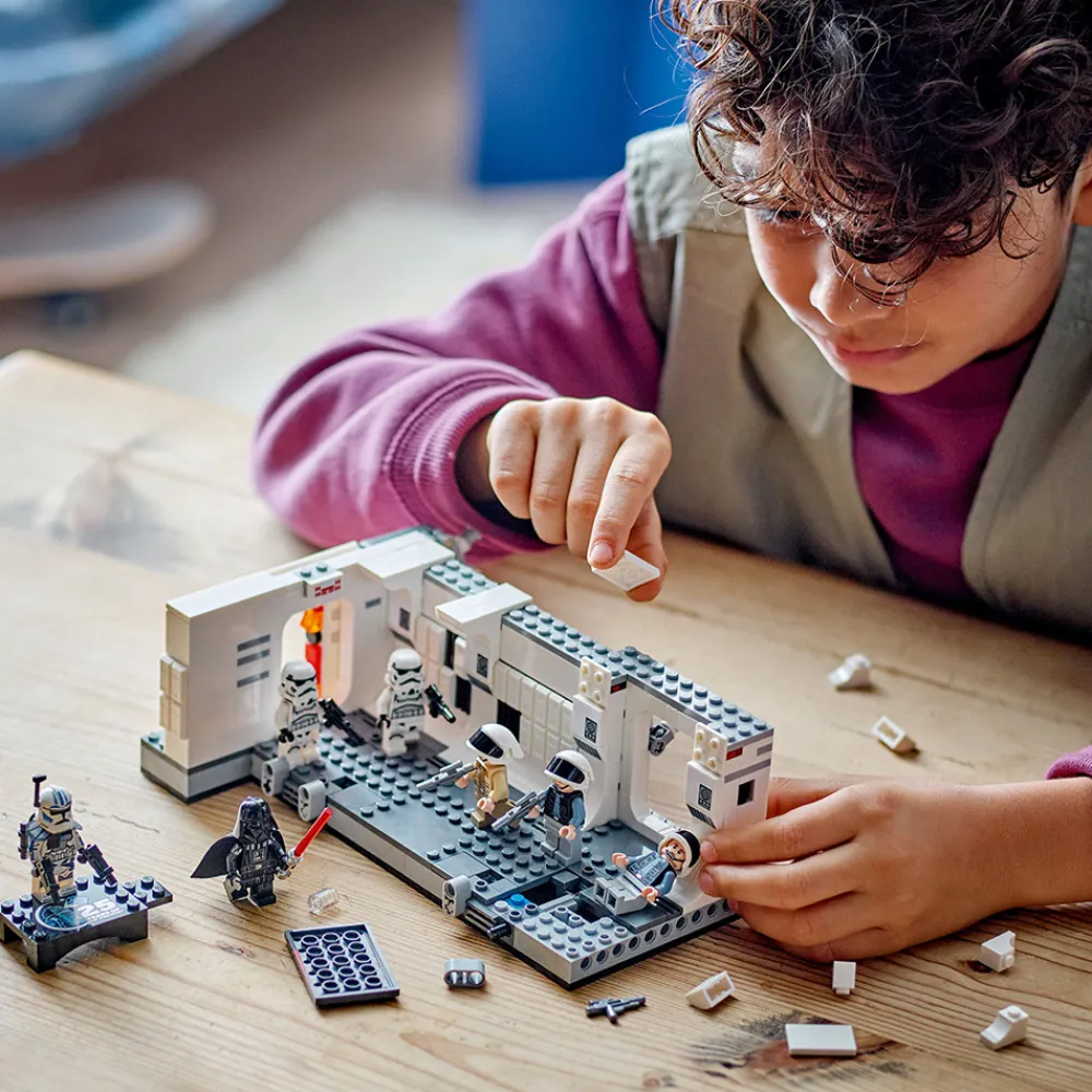 LEGO Lego Star Wars>75387 Bordingen av Tantive IV™
