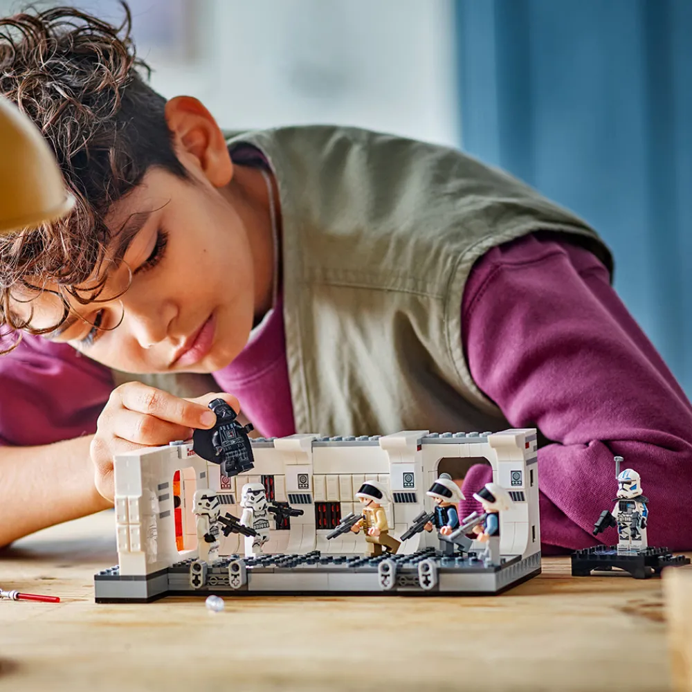 LEGO Lego Star Wars>75387 Bordingen av Tantive IV™