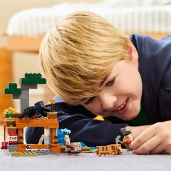 LEGO Lego Minecraft><noscript><img width=