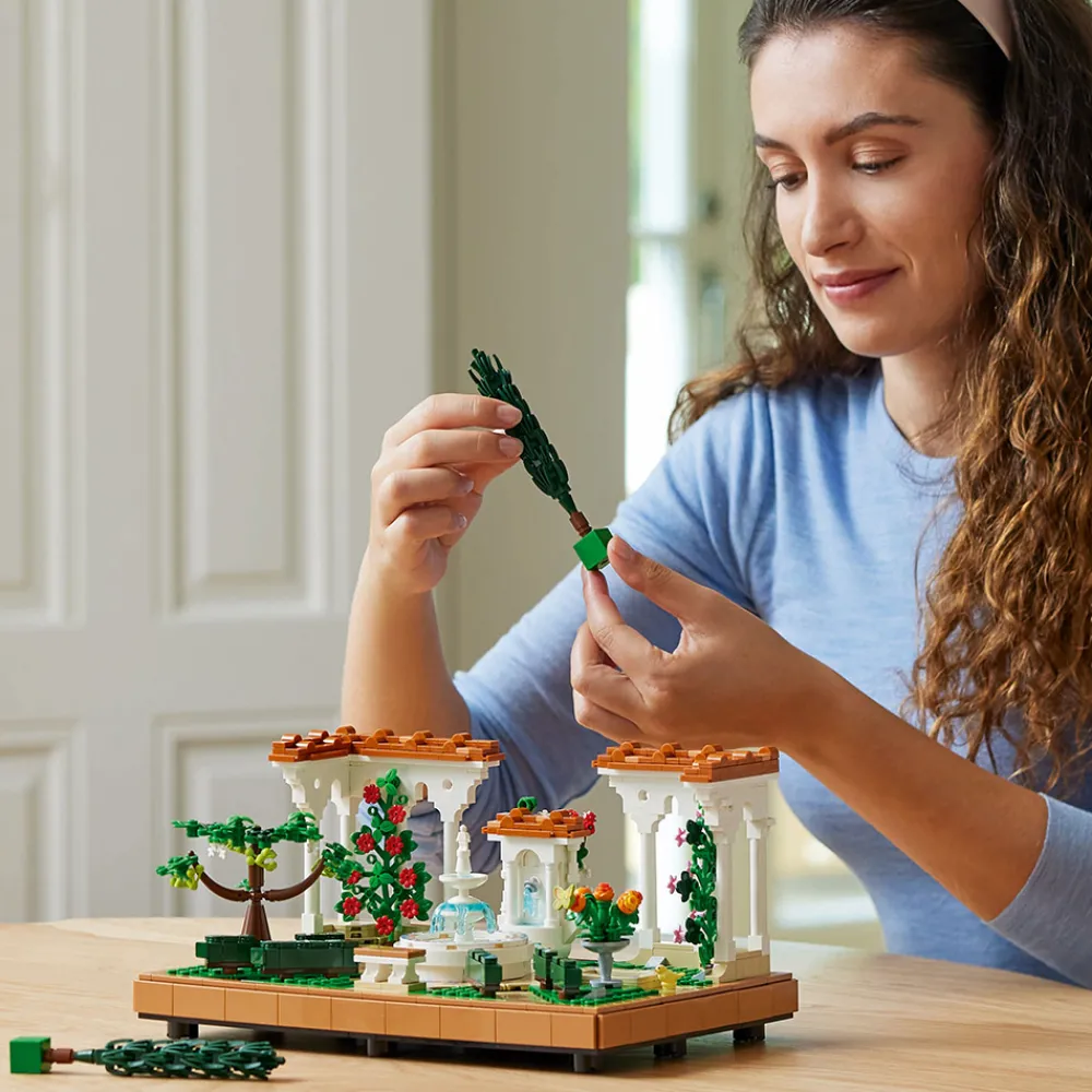 LEGO Lego Icons>10359 Hage med fontene