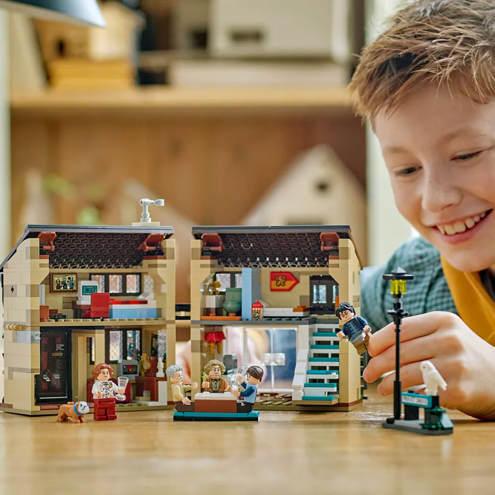 LEGO Lego Harry Potter | Lego Nyheter>76451 Hekkveien: Tante Margots besøk