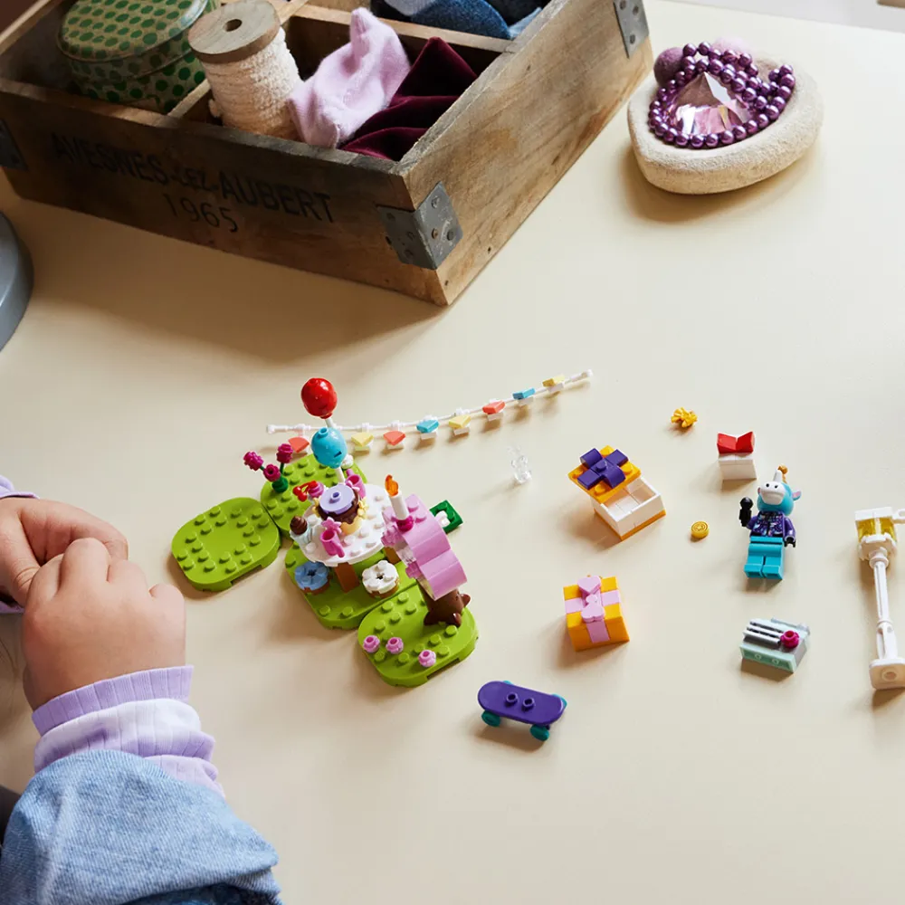 LEGO Lego Animal Crossing>77046 Julian har bursdag