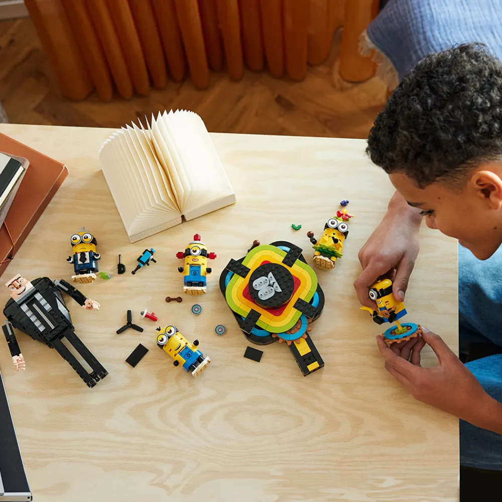 LEGO Lego Despicable Me | Minions>75582 Klossebygd Gru og Minions