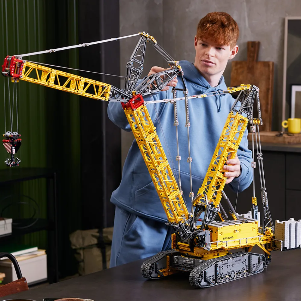 LEGO Lego Technic>42146 Liebherr Crawler Crane LR 13000
