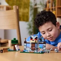 LEGO Lego Minecraft><noscript><img width=